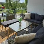Neu! Exklusives Mit Pool In Strandnaehe *