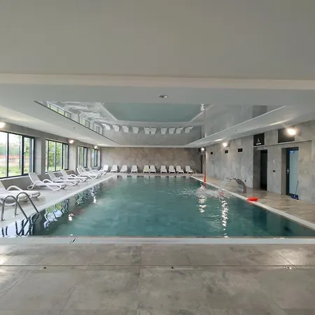 Neu! Exklusives Mit Pool In Strandnaehe Dziwnów