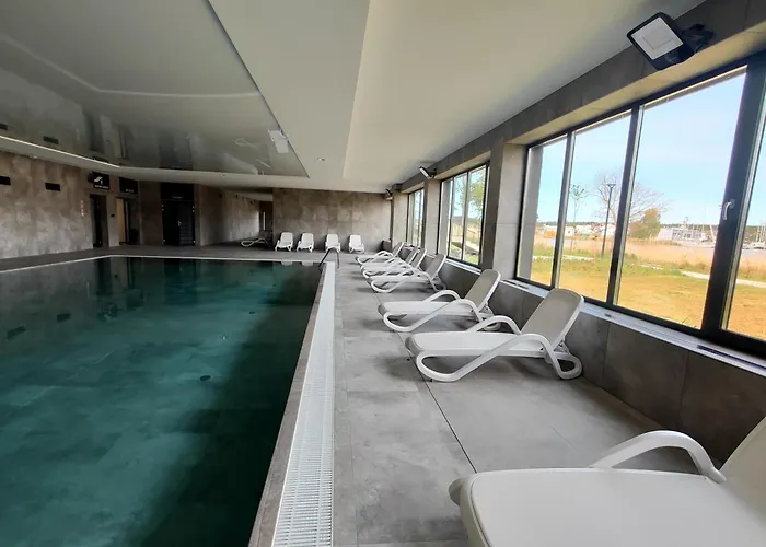 Neu! Exklusives Mit Pool In Strandnähe *