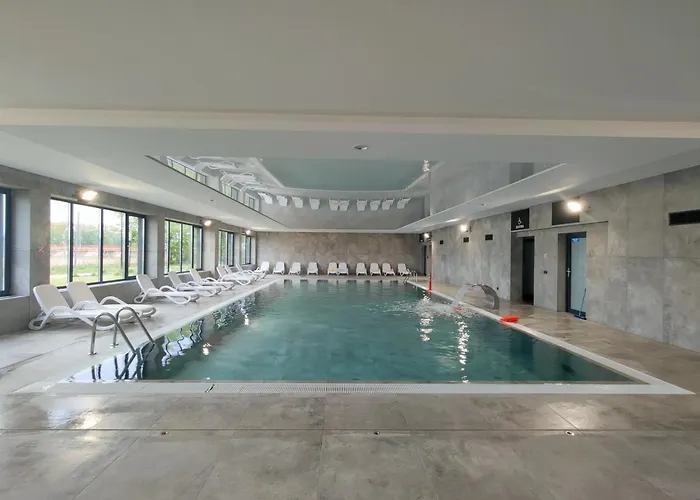 Neu! Exklusives Mit Pool In Strandnähe Dziwnów